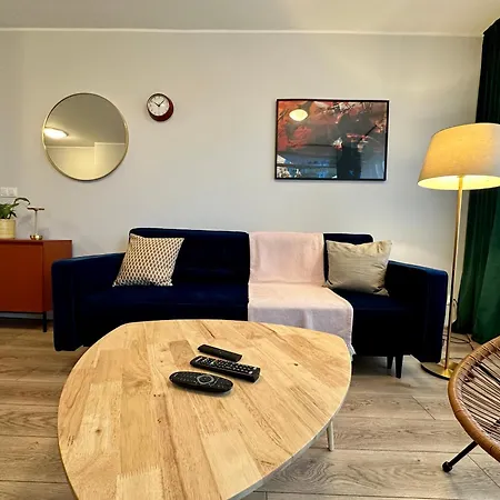 Momoapart - Downtown Tram Depot Apartment *