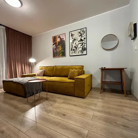 Momoapart - Downtown Tram Depot Apartment Wroclaw