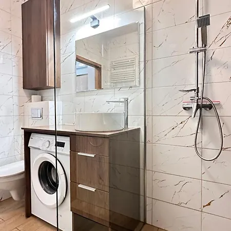 Momoapart - Downtown Tram Depot Apartment Wroclaw